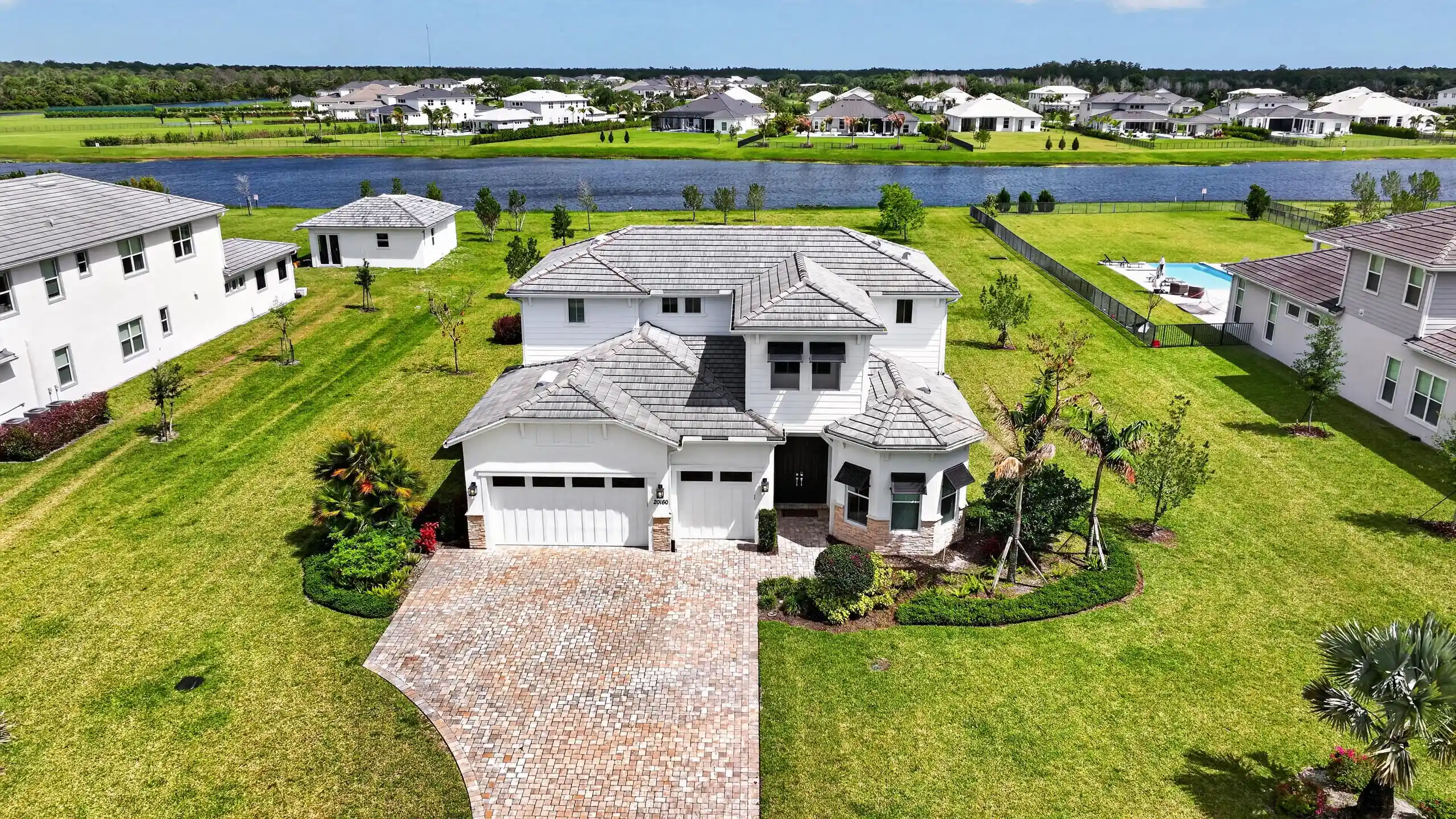 Single family home for sale at 20160 SE Bridgewater Dr, Jupiter, FL 33458 | MLS# B26035762