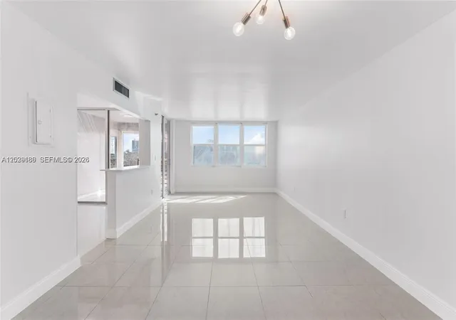 2nd image of 17890 W Dixie Hwy 501 Hwy 501 #501, North Miami Beach, FL 33160 | MLS# A12029186