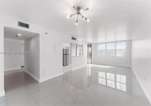 3rd image of 17890 W Dixie Hwy 501 Hwy 501, North Miami Beach, FL 33160