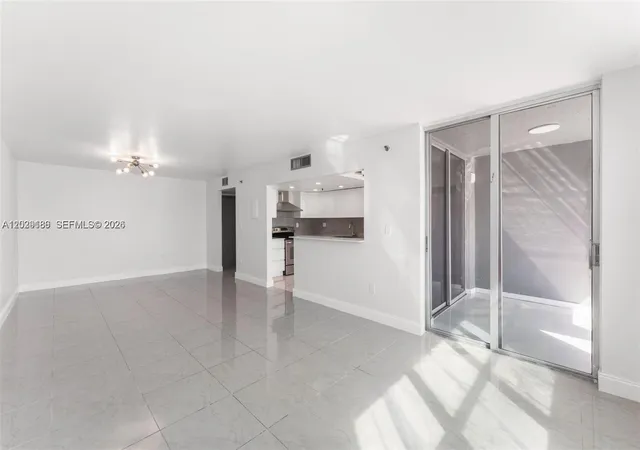 4th image of 17890 W Dixie Hwy 501 Hwy 501, North Miami Beach, FL 33160