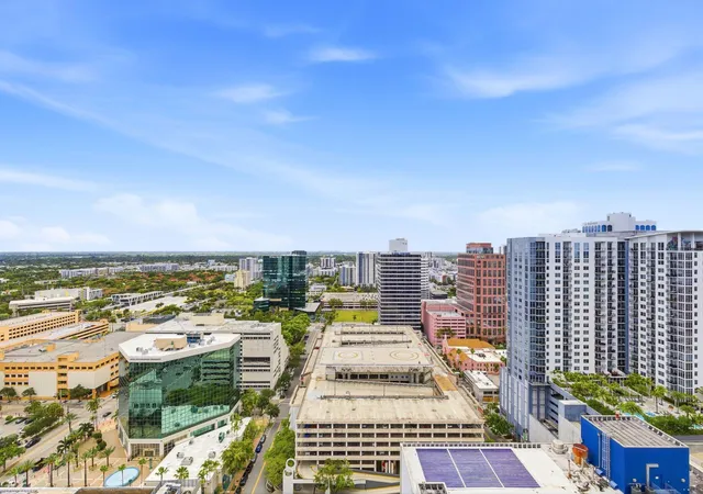 Photo 3 of Sale Pending at 100 E Las Olas Blvd #2802, Fort Lauderdale, FL 33301 | MLS# B26035778 | Listing updated on 2026-10-05
