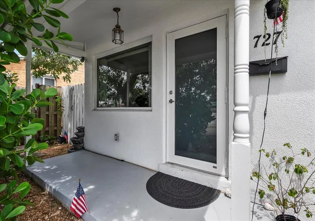 Photo 1 of Single family home for sale at 727 Bunker Rd, West Palm Beach, FL 33405 | MLS# B26035795 | Listing updated on 2026-09-23