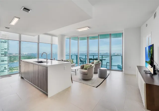 1st image of 2900 Ne 7Th Ave #3702, Miami, FL 33137 | MLS# A12026806