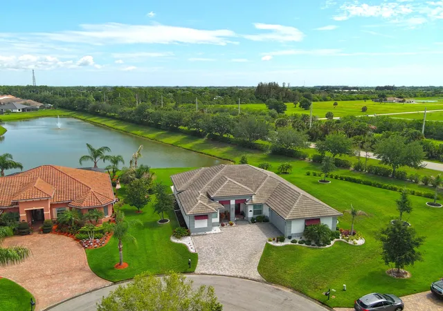 Photo 1 of Single family home for sale at 8220 Halbert Ln, Vero Beach, FL 32968 | MLS# B26035908 | Listing updated on 2026-09-24
