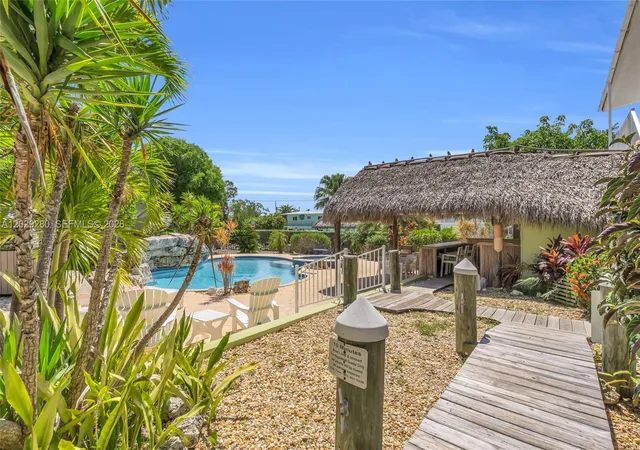 3rd image of 443 4Th Rd, Key Largo, FL 33037 | MLS# A12029280