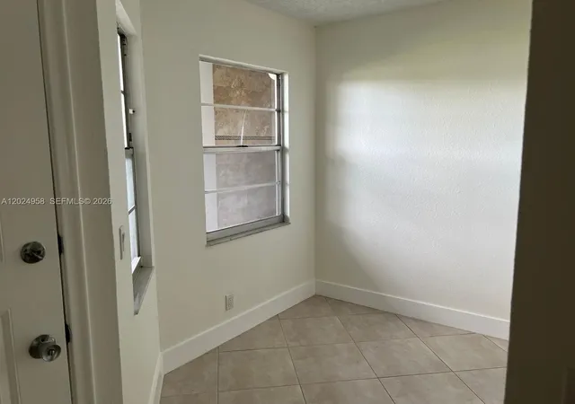 5th image of 1400 Sw 124Th Ter #109Q, Pembroke Pines, FL 33027 | MLS# A12024958