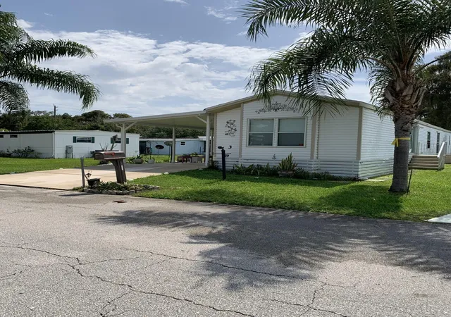 Homes for sale in Port Saint Lucie, FL | 3 Mediterranean Blvd E, Port Saint Lucie, FL 34952 | MLS# B26035931