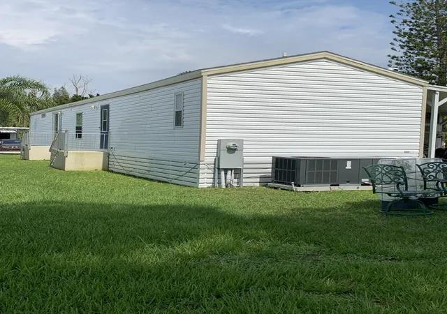 Homes for sale in Port Saint Lucie, FL | 3 Mediterranean Blvd E, Port Saint Lucie, FL 34952 | MLS# B26035931