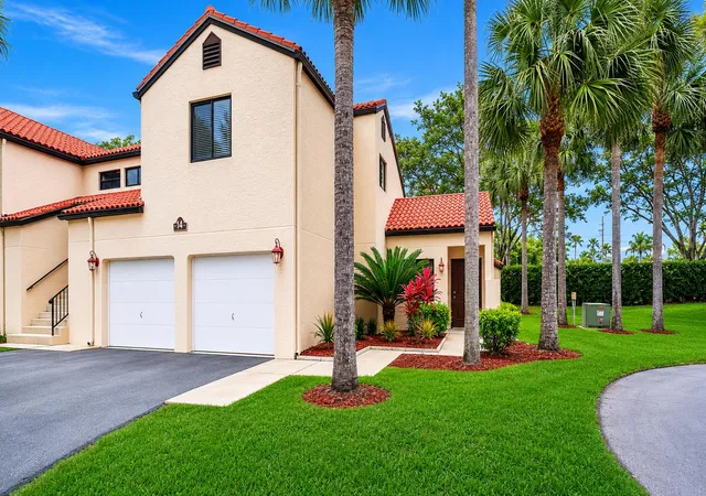 1st image of 14 Via De Casas #104, Boynton Beach, FL 33426 | MLS# B26035954