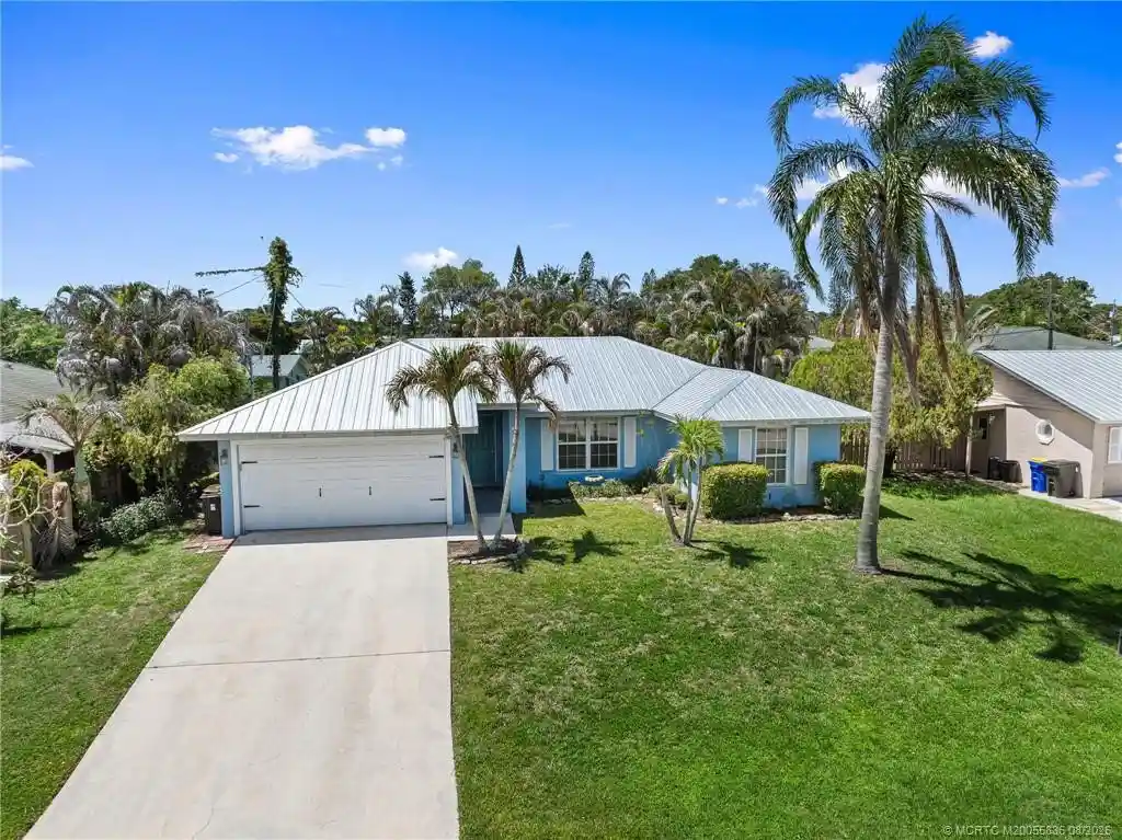 Photo 1 of Single family home for sale at 984 Nw 16th Place, Stuart, FL 34994 | MLS# M20055836 | Listing updated on 2026-10-31