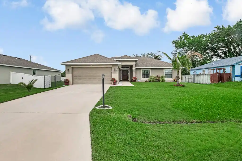 Photo 1 of Single family home for sale at 367 Sw Grimaldo Ter, Port Saint Lucie, FL 34984 | MLS# B26035986 | Listing updated on 2026-10-18
