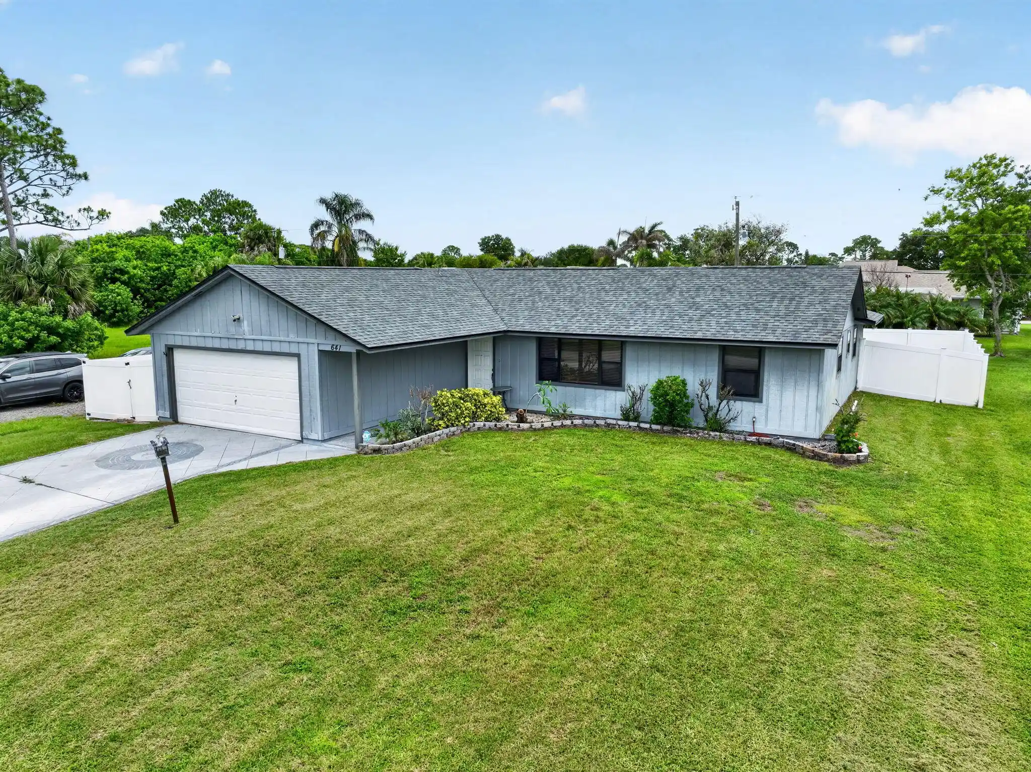 Photo 1 of Single family home for sale at 641 Se Streamlet Ave, Port Saint Lucie, FL 34983 | MLS# B26036055 | Listing updated on 2026-10-23
