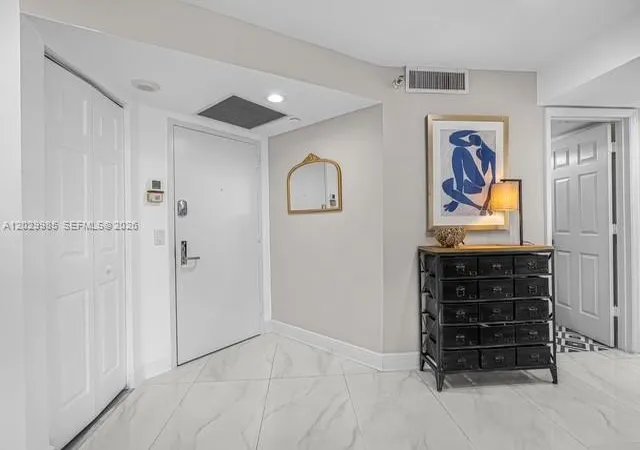 4th image of 3500 Mystic Pointe Dr #604, Aventura, FL 33180 | MLS# A12029985