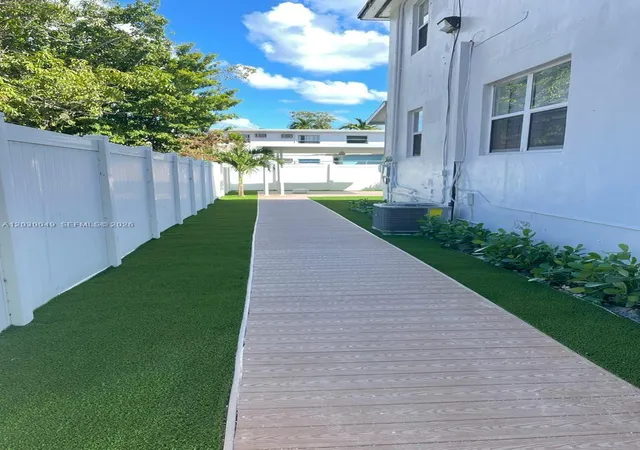 8th image of 331 Sw 11th Ave, Miami, FL 33130 | MLS# A12030049