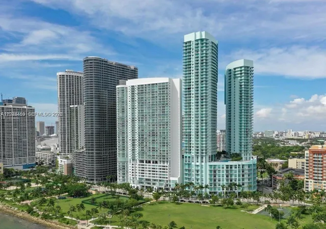 Homes for sale in Miami, FL | 1900 N Bayshore Dr #2415, Miami, FL 33132 | MLS# A12028459