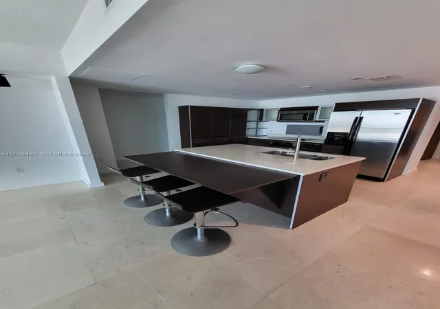 Homes for sale in Miami, FL | 1900 N Bayshore Dr #2415, Miami, FL 33132 | MLS# A12028459