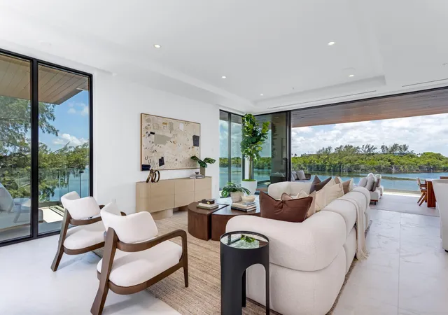 4th image of 900 Lago Mar Ln #Penthouse, Boca Raton, FL 33431 | MLS# B26036171