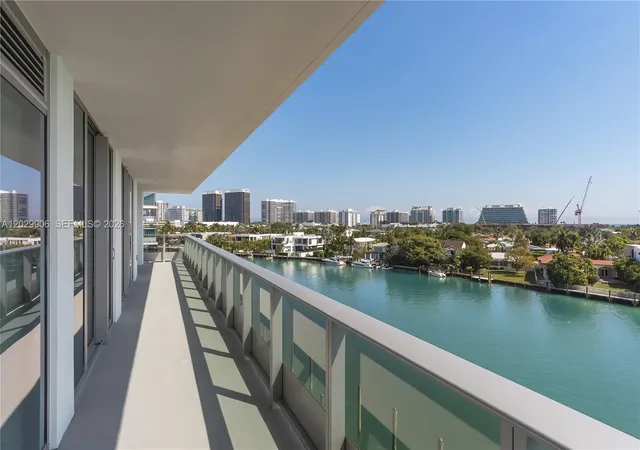 4th image of 9201 E Bay Harbor Dr #603, Bay Harbor Islands, FL 33154 | MLS# A12029906