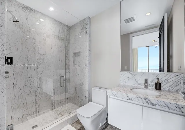2nd image of 17901 Collins Ave, Sunny Isles Beach, FL 33160
