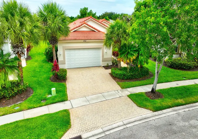 Photo 1 of Sale Pending at 2752 Clipper Cir, West Palm Beach, FL 33411 | MLS# B26036215 | Listing updated on 2026-10-07