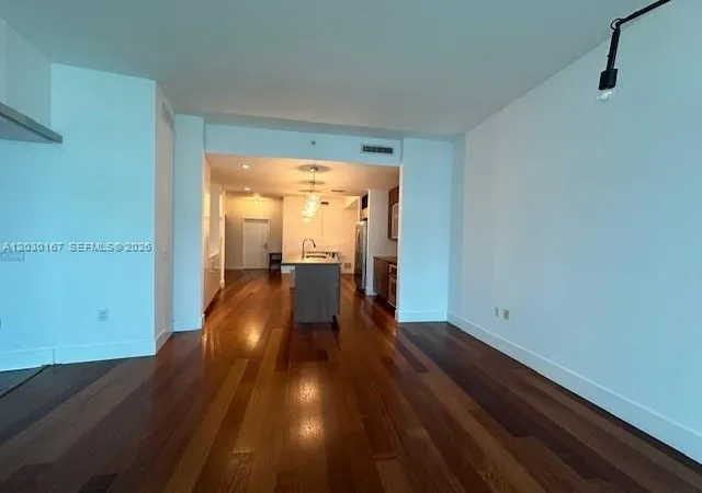4th image of 111 N 12 St #1620, Tampa, FL 33602 | MLS# A12030167