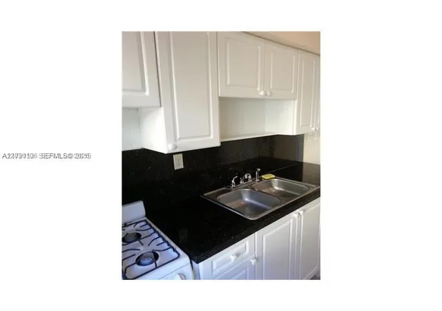 4th image of 645 83Rd St, Miami Beach, FL 33141