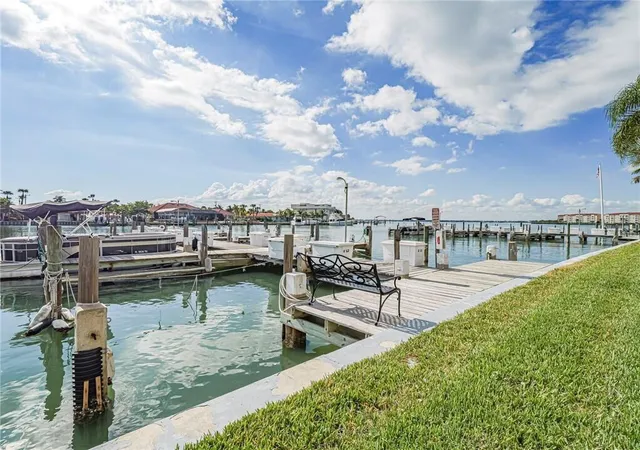 5th image of 1315 Bayshore Dr, Fort Pierce, FL 34949