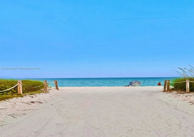 2nd image of 8320 Crespi Blvd 11, Miami Beach, FL 33141