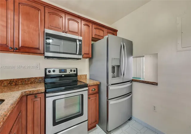 3rd image of 2811 N Pine Island Rd #302, Sunrise, FL 33322 | MLS# A12028396