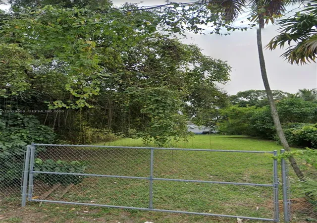 2nd image of 276 Ne 58th St, Miami, FL 33137 | MLS# A12029590