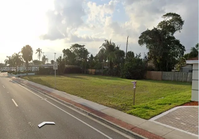 6th image of 155 W Blue Heron Blvd Blvd, Riviera Beach, FL 33404 | MLS# A12030207