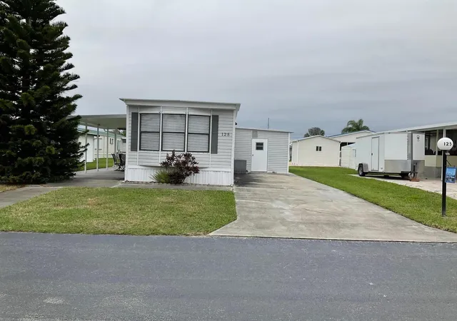 1st image of 1601 Us, Okeechobee, FL 34974 | MLS# B26036321