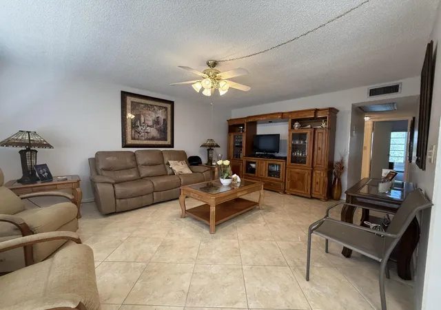 Photo 2 of Condo for sale at 4021 Farnham O #4021, Deerfield Beach, FL 33442 | MLS# B26036350 | Listing updated on 2026-09-23