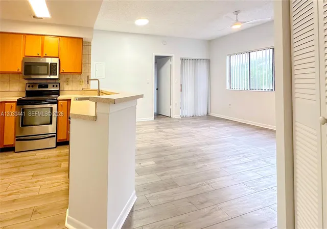 3rd image of 2445 Sw 18Th Ter #107, Fort Lauderdale, FL 33315 | MLS# A12030441