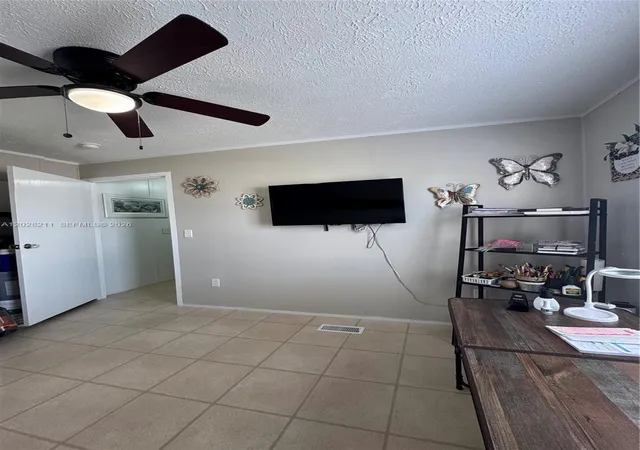3rd image of 5015 Sw 29 St #608, Davie, FL 33314 | MLS# A12028211
