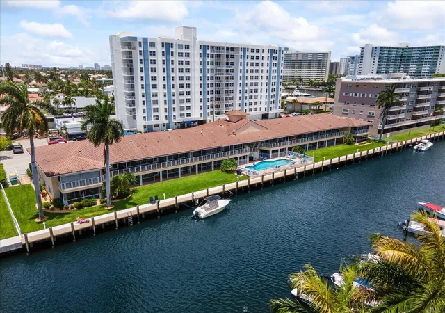 2nd image of 2864 Ne 33rd Ct #205, Fort Lauderdale, FL 33306 | MLS# B26036450