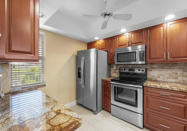 5th image of 3150 Ne 48Th Ct, Lighthouse Point, FL 33064