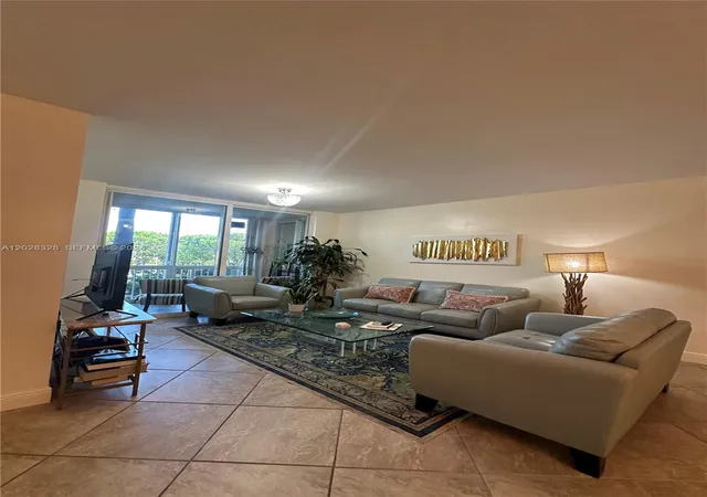4th image of 9755 Nw 52Nd St, Miami, FL 33178