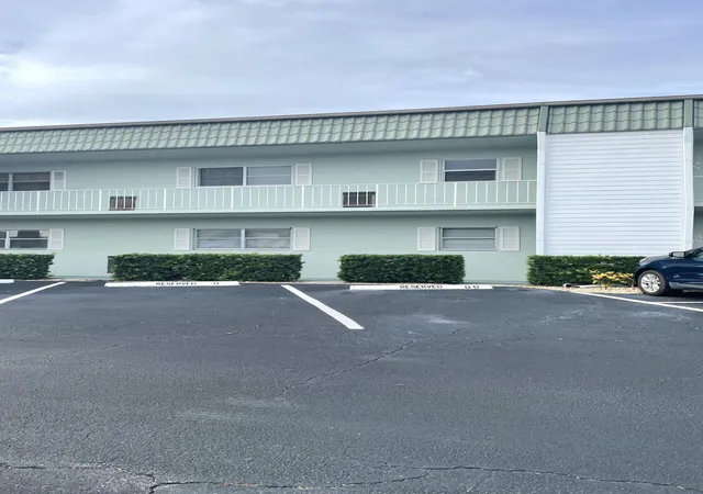 Homes for sale in North Palm Beach, FL | 120 Wettaw Ln #112, North Palm Beach, FL 33408 | MLS# B26036590