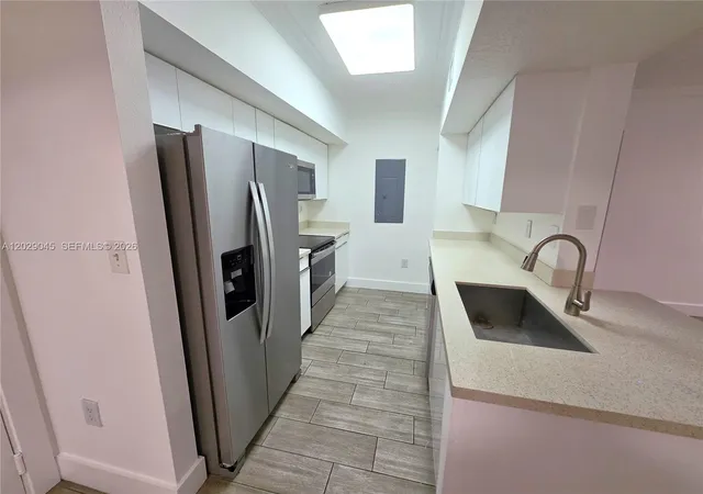 3rd image of 215 Sw 117Th Ter #14101, Pembroke Pines, FL 33025 | MLS# A12029045