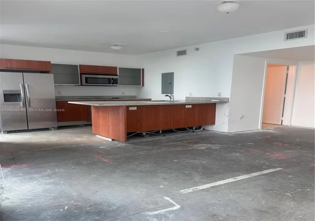 2nd image of 185 Sw 7Th St #3900, Miami, FL 33130 | MLS# A12029083