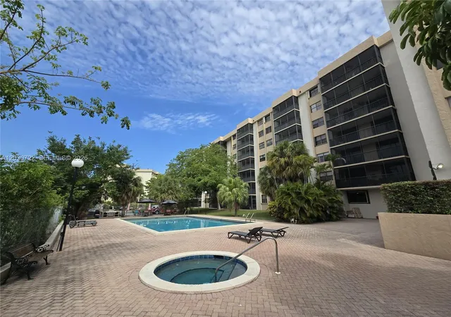 Homes for sale in Miami, FL | 900 Ne 195th Street, Miami, FL 33179 | Houzeo