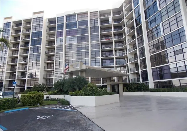 Photo 2 of Condo for sale at 600 Parkview Dr #531, Hallandale Beach, FL 33009 | MLS# B26036634 | Listing updated on 2026-09-24
