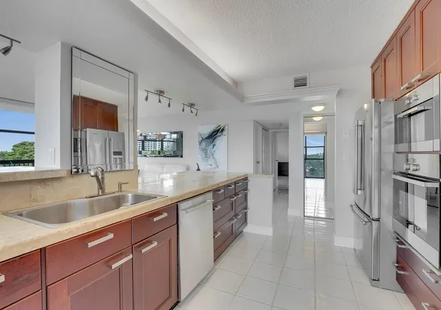 Photo 3 of Condo for sale at 600 Parkview Dr #531, Hallandale Beach, FL 33009 | MLS# B26036634 | Listing updated on 2026-09-24