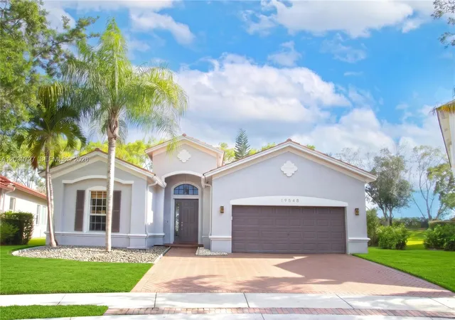 Homes for sale in Weston, FL | 19548 S Whitewater Ave, Weston, FL 33332 | MLS# A12030727