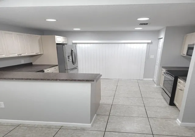 8th image of 524 Southridge Rd, Delray Beach, FL 33444 | MLS# B26036680