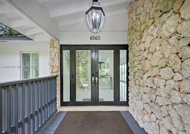 3rd image of 6565 Sw 134Th Dr, Pinecrest, FL 33156 | MLS# A12030854