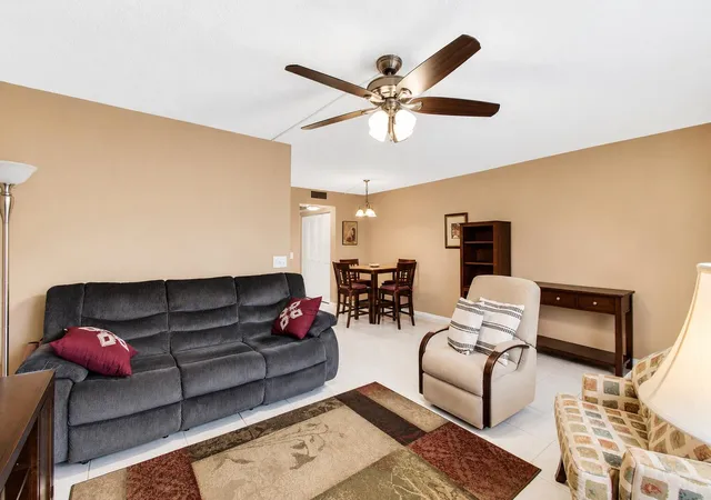 Homes for sale in Boca Raton, FL | 3008 Cornwall A, Boca Raton, FL 33434 | MLS# B26036750