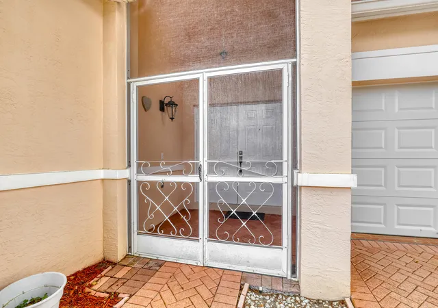 3rd image of 180 Caribe Ct, Greenacres, FL 33413 | MLS# B26036796
