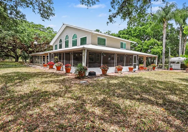 3rd image of 0 Frontier Cir, Labelle, FL 33935 | MLS# A12030909